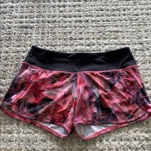 Women’s lululemon athletica speed run short 6